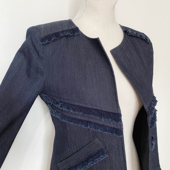 ELIZABETH AND JAMES DARK WASH DENIM FRINGE COLLARLESS JACKET - XS - Picture 4 of 9